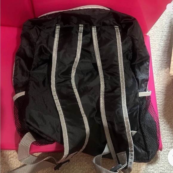 Made Good Backpack Light Weight - Picture 2 of 2